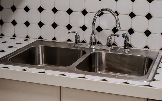 a close view of sink and tap