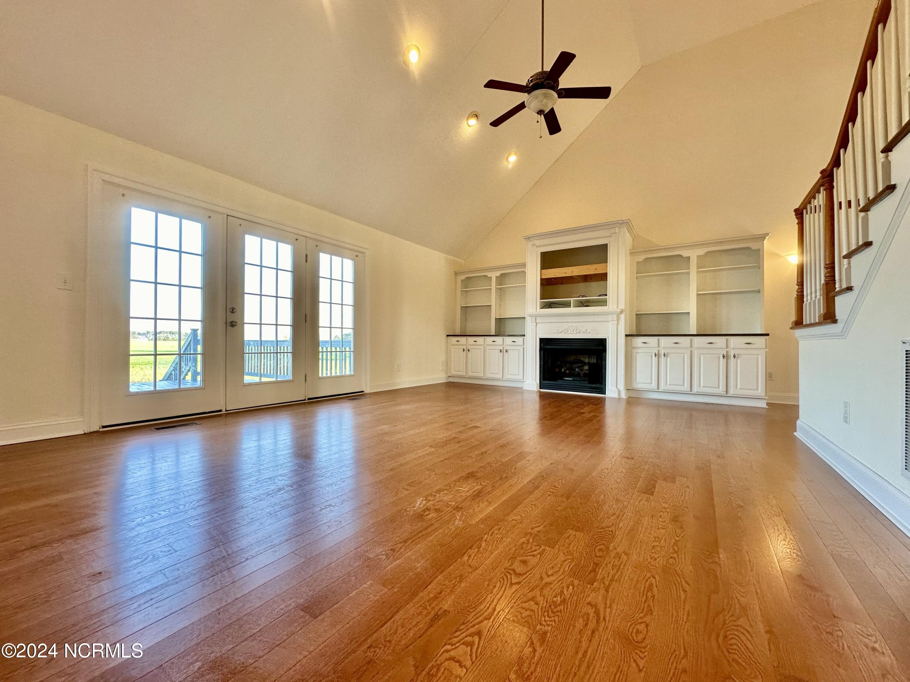 1213 Brickhouse Point Road Elizabeth City, NC 27909 - Photo 2 of 45 Living Room-Built In Cabinets