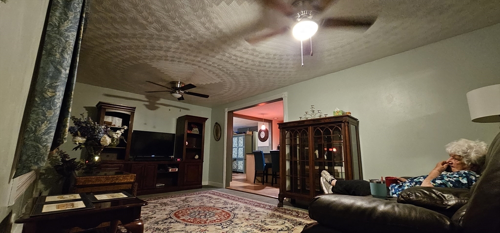 102 Hartness Road Sutton, MA 01590 - Photo 29 of 41