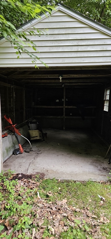 102 Hartness Road Sutton, MA 01590 - Photo 6 of 41