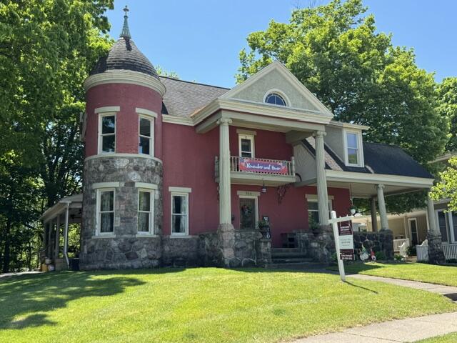 306 West Michigan Avenue Three Rivers, MI 49093 - Photo 2 of 34