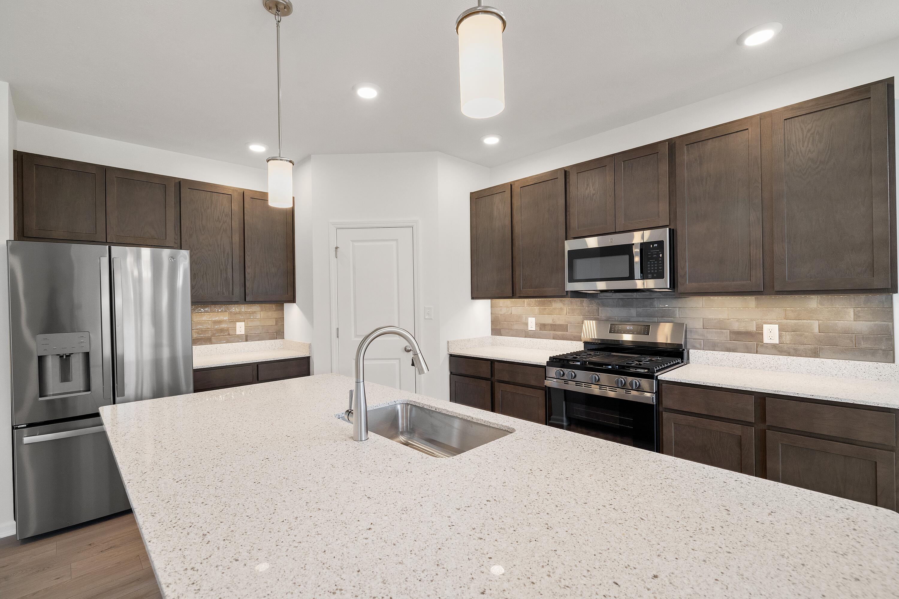 3105 Hill Road Valparaiso, IN 46385 - Photo 13 of 22 3000x2000