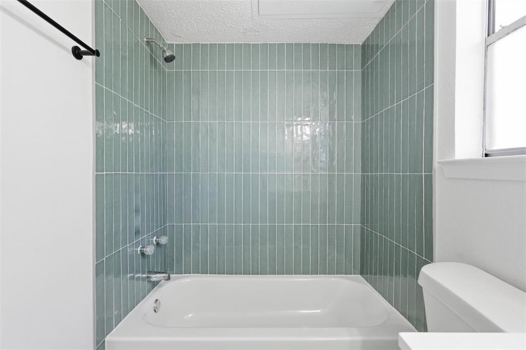 612 Ridgeline Drive Hurst, TX 76053 - Photo 22 of 26