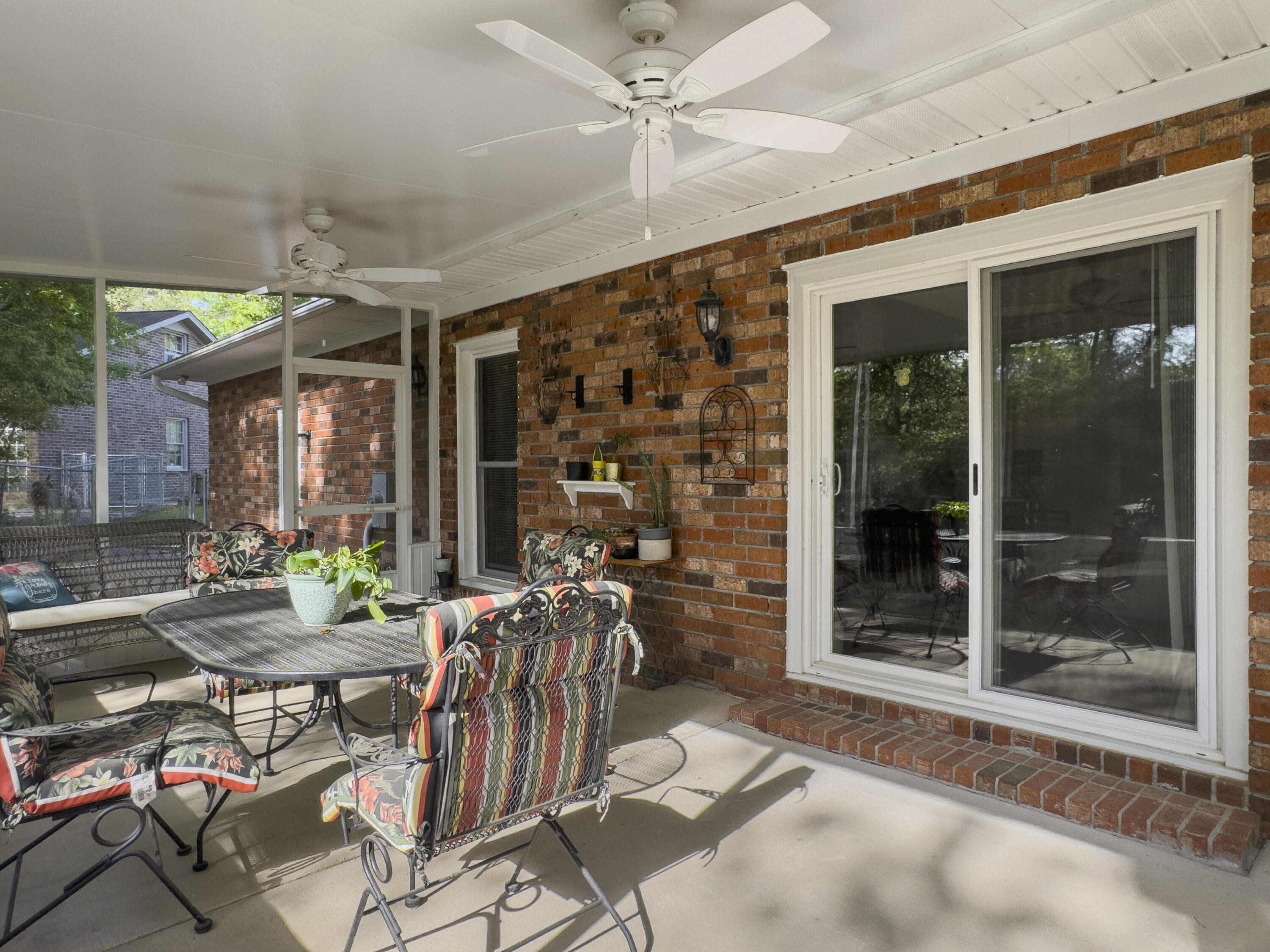 411 Red Fox Run Summerville, SC 29485 - Photo 34 of 38 Photo Apr 10 2025, 9 38 45 AM