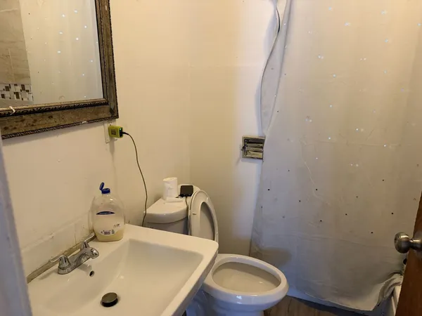 $1,650 | 10108 South State Street, Chicago, IL 60628