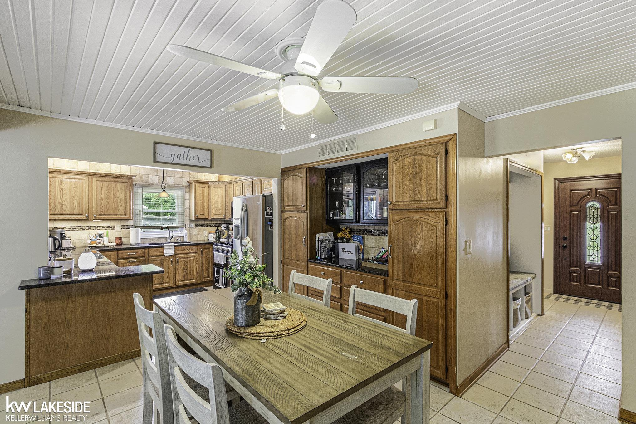 3200 Spring Washingtontownship Macomb Mi 48306 Rochester, MI 48306 - Photo 9 of 33 50113356-8.JPG
