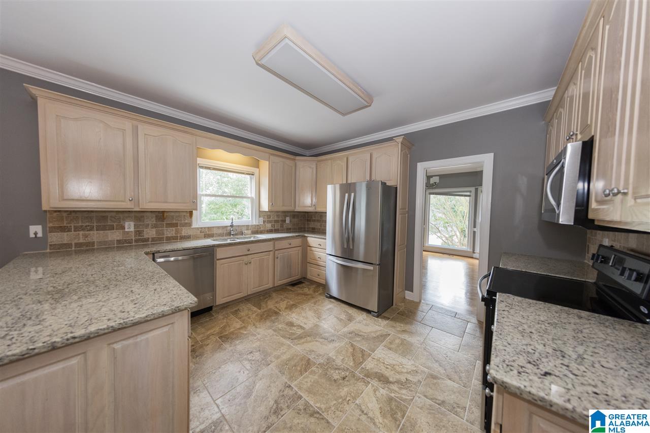 3025 Huntington Trail Birmingham, AL 35216 - Photo 17 of 37