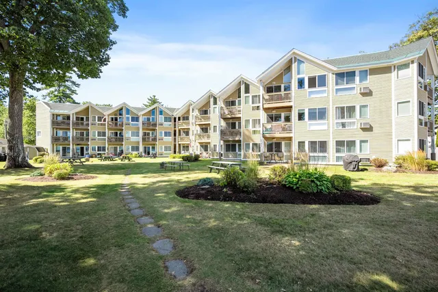 $850,000 | 115 Weirs Road, Unit 109B, Gilford, NH 03249