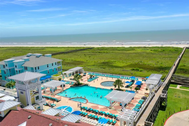 $559,500 | 4241 Pointe W Drive, Unit 203, Galveston, TX 77554