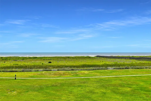 $559,500 | 4241 Pointe W Drive, Unit 203, Galveston, TX 77554