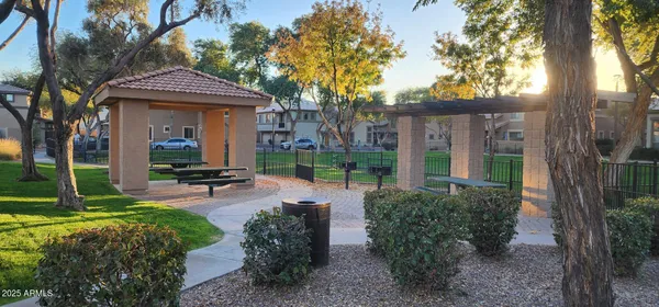 $1,650 | 1225 North 36th Street, Unit 2075, Phoenix, AZ 85008