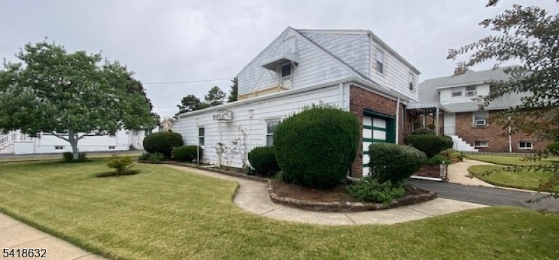 1968 Vauxhall Road Union, NJ 07083 - Photo 2 of 12