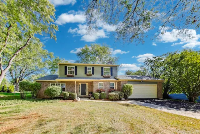 $4,500 | 21301 North Woodland Avenue, Barrington, IL 60010