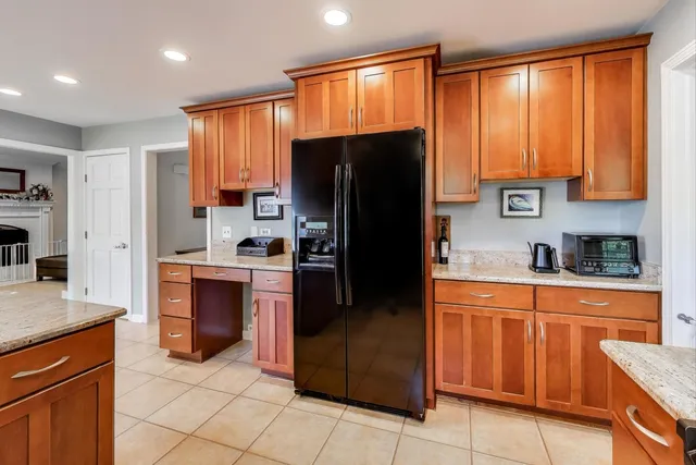 $4,500 | 21301 North Woodland Avenue, Barrington, IL 60010