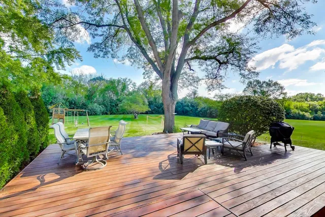 $4,500 | 21301 North Woodland Avenue, Barrington, IL 60010