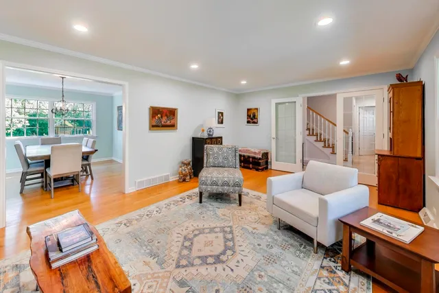 $4,500 | 21301 North Woodland Avenue, Barrington, IL 60010