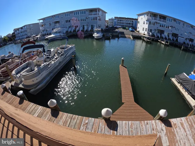 $387,900 | 607 Osprey Road, Unit 4, Ocean City, MD 21842