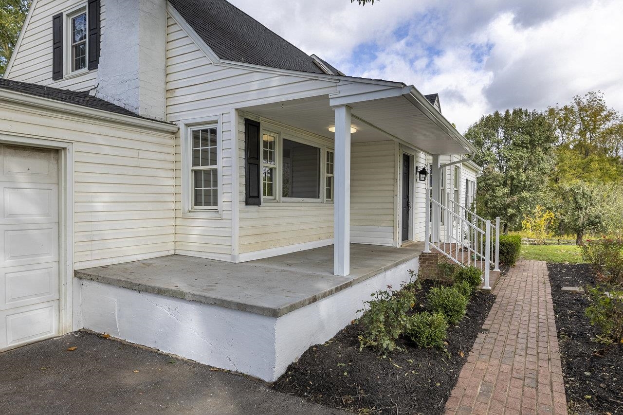 11193 Indian Trail Road Harrisonburg, VA 22802 - Photo 7 of 75