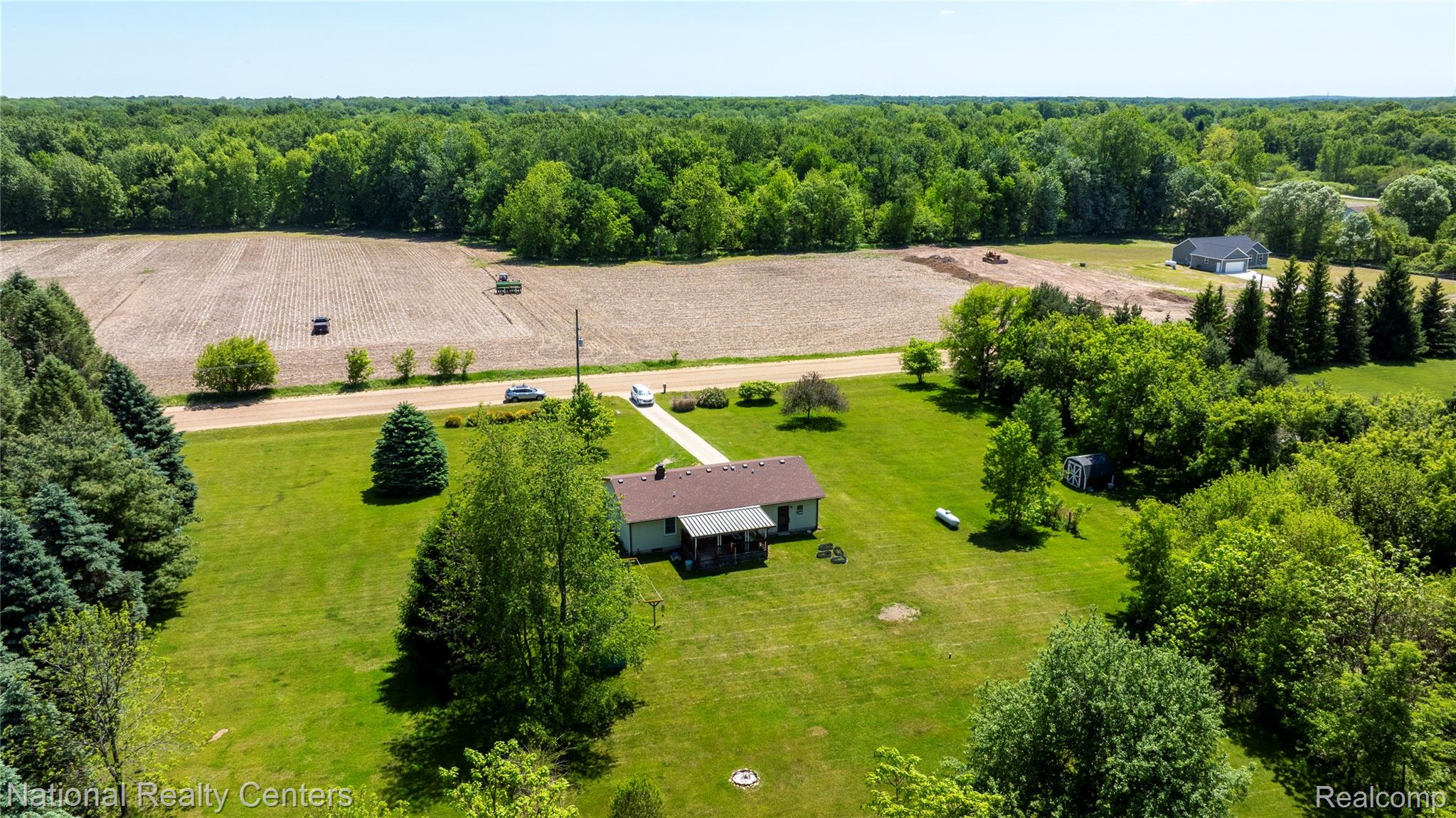 7191 North Nicholson Road Fowlerville, MI 48836 - Photo 5 of 21 DJI_0605.jpg