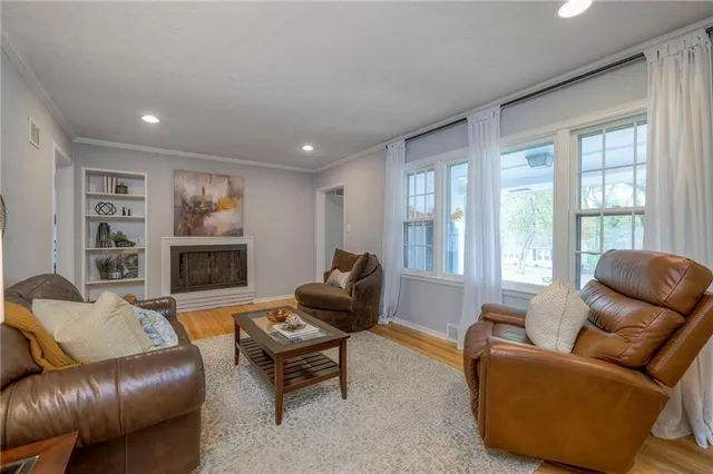 $550,000 | 5914 Granada Street, Fairway, KS 66205