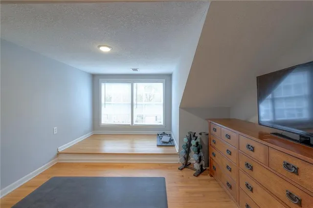 $550,000 | 5914 Granada Street, Fairway, KS 66205