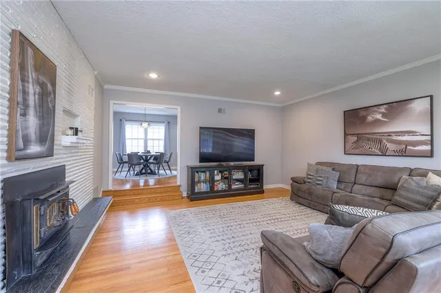 $550,000 | 5914 Granada Street, Fairway, KS 66205