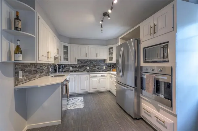 $550,000 | 5914 Granada Street, Fairway, KS 66205