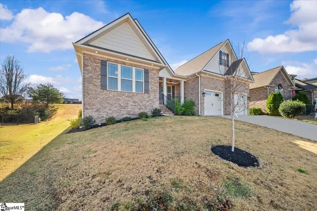 $479,900 | 18 Double Crest Drive, Taylors, SC 29687