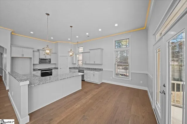 $479,900 | 18 Double Crest Drive, Taylors, SC 29687