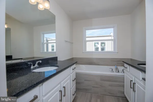 $3,700 | 4939 Trail Vista Lane, Chantilly, VA 20151
