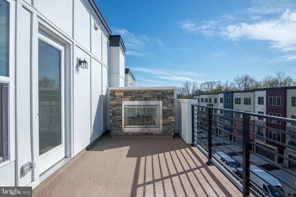 $3,700 | 4939 Trail Vista Lane, Chantilly, VA 20151
