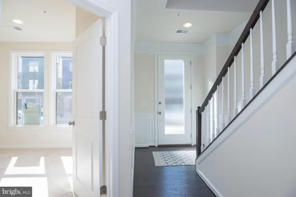 $3,700 | 4939 Trail Vista Lane, Chantilly, VA 20151