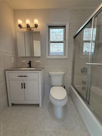 $3,100 | 130-09 58th Road | Queensboro Hill