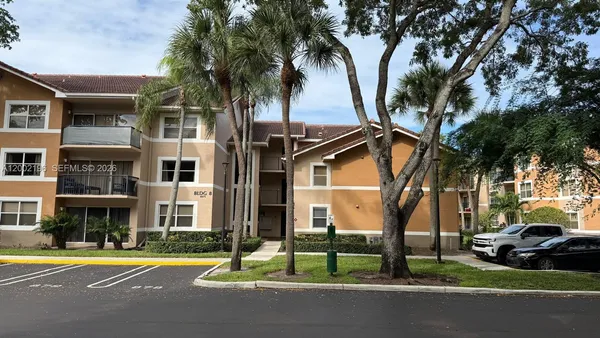 $2,450 | 8871 Wiles Road, Unit 208, Coral Springs, FL 33067