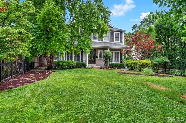 $1,549,000 | 407 East Argonne Drive, Kirkwood, MO 63122