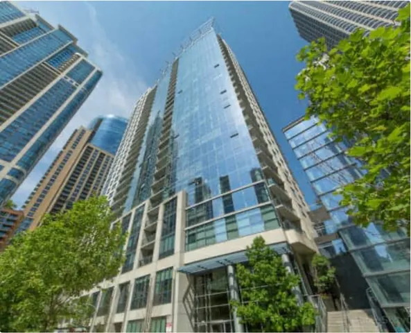 a view of a multi story building