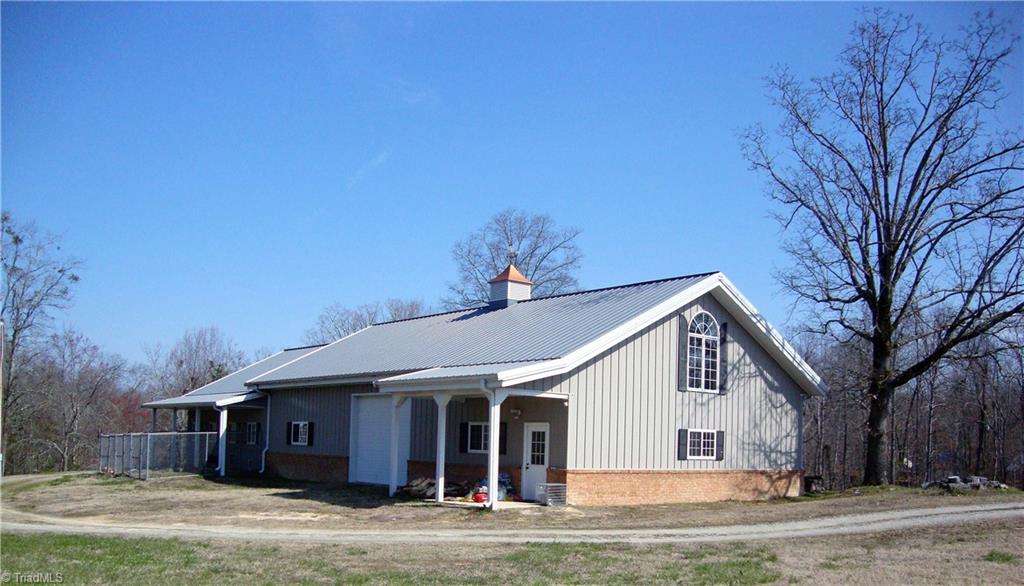 2409 North Old Greensboro Road High Point, NC 27265 - Photo 9 of 30 Gallery Image 9
