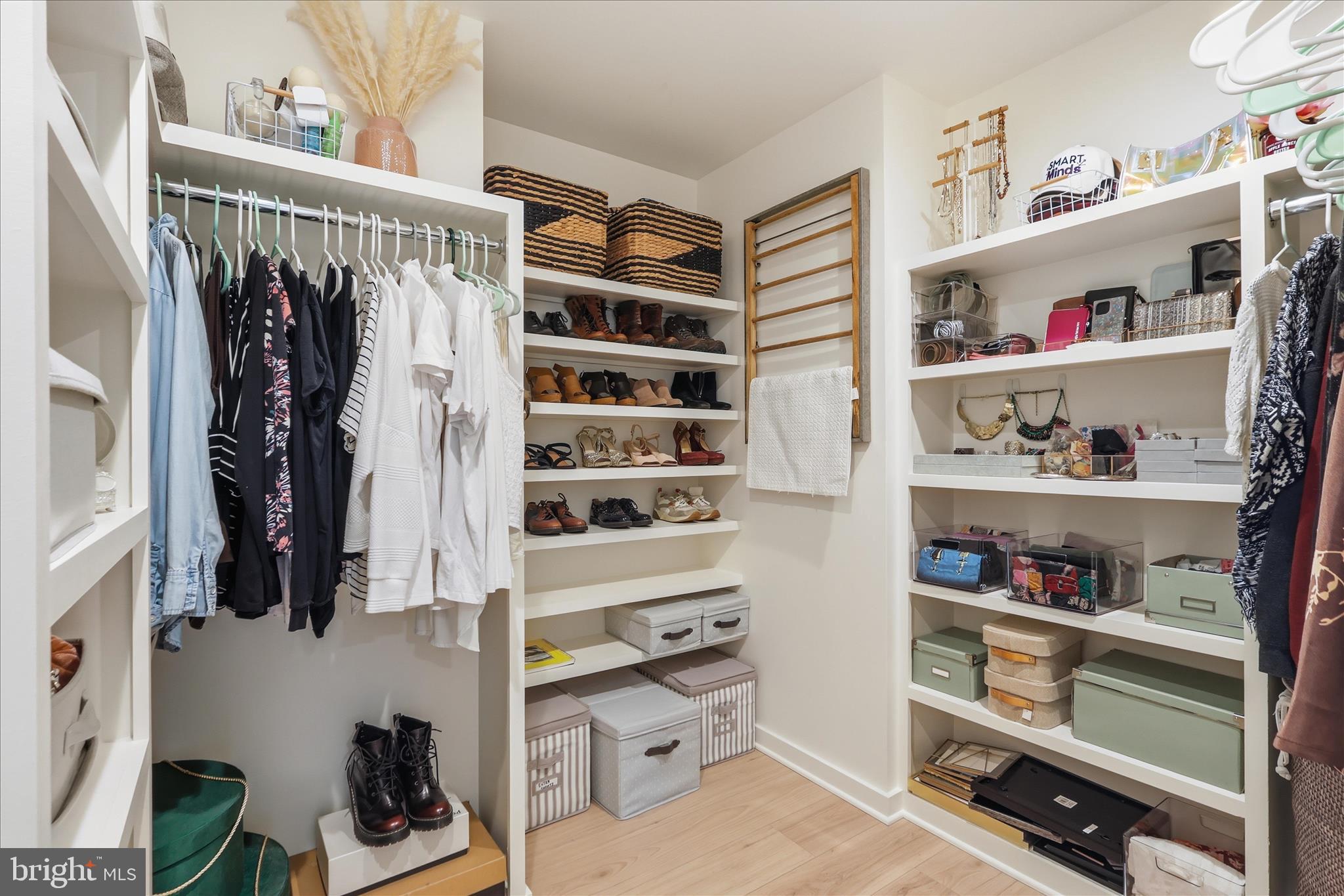 2412 Rosedown Drive Reston, VA 20191 - Photo 22 of 43
