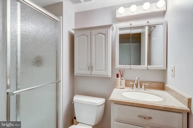 $3,500 | 5707 Waters Edge Landing Court, Burke, VA 22015