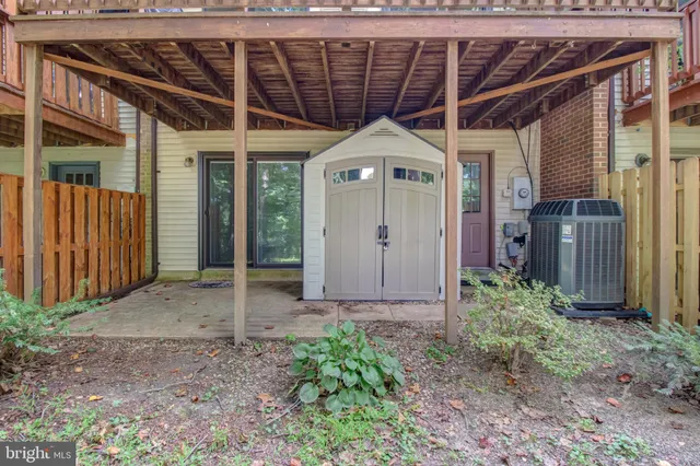 $3,500 | 5707 Waters Edge Landing Court, Burke, VA 22015