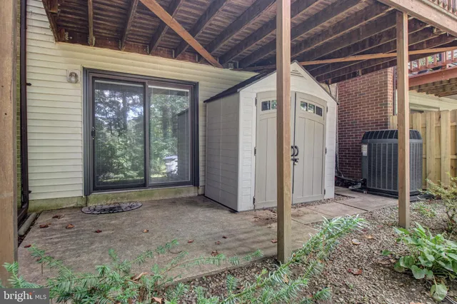 $3,500 | 5707 Waters Edge Landing Court, Burke, VA 22015