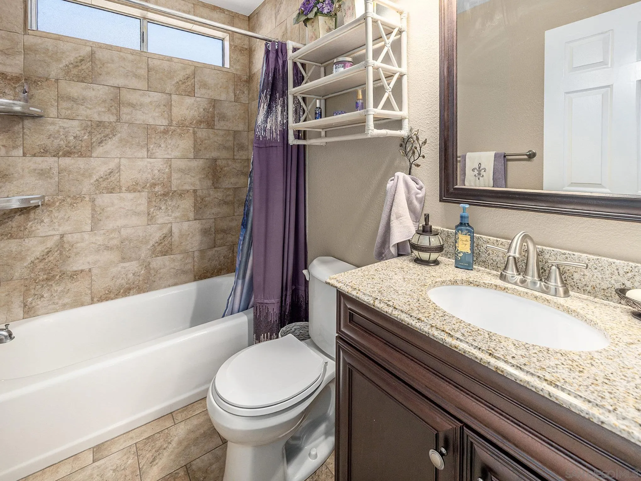 15935 Spring Oaks Road, Unit 98 El Cajon, CA 92021 - Photo 12 of 25 Gallery Image 12