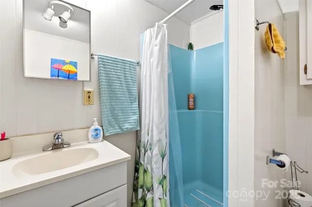 $424,900 | 60 Greenwood Drive, Marion, NC 28752