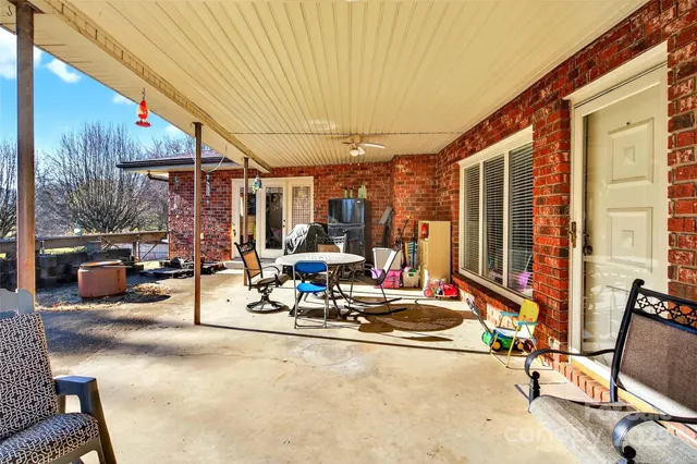 $424,900 | 60 Greenwood Drive, Marion, NC 28752