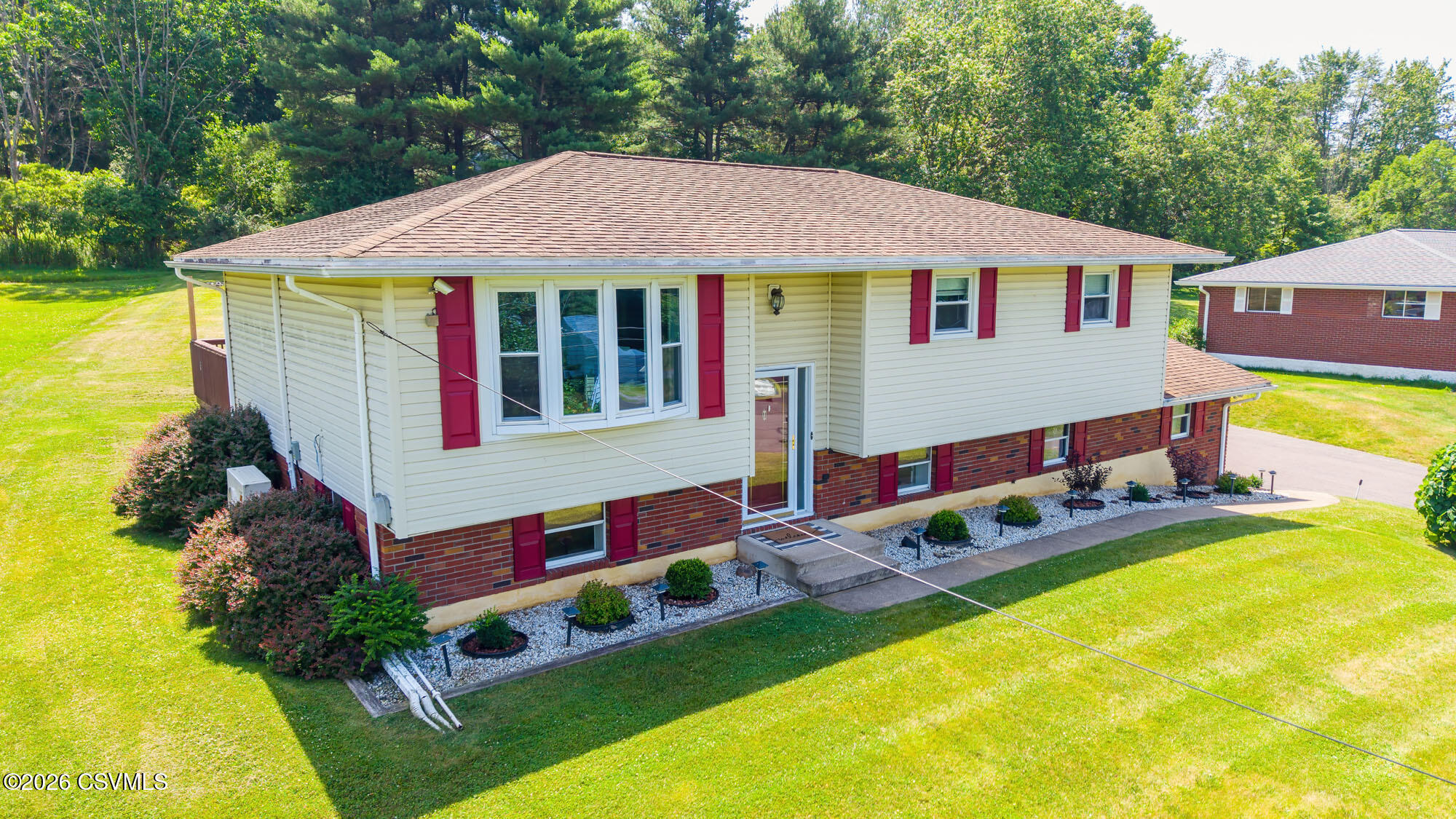 161 Staub Road Shavertown, PA 18708 - Photo 3 of 63