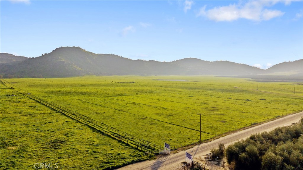 19400 398th Woodlake, CA 93286 - Photo 13 of 51 a view of an ocean from a mountain