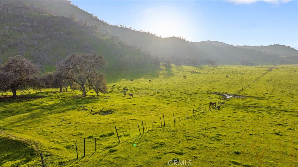 19400 398th Woodlake, CA 93286 - Photo 19 of 51 a view of an ocean from a mountain