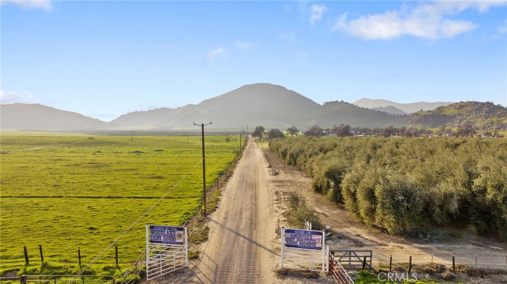19400 398th Woodlake, CA 93286 - Photo 45 of 51 a view of a city with a lake view