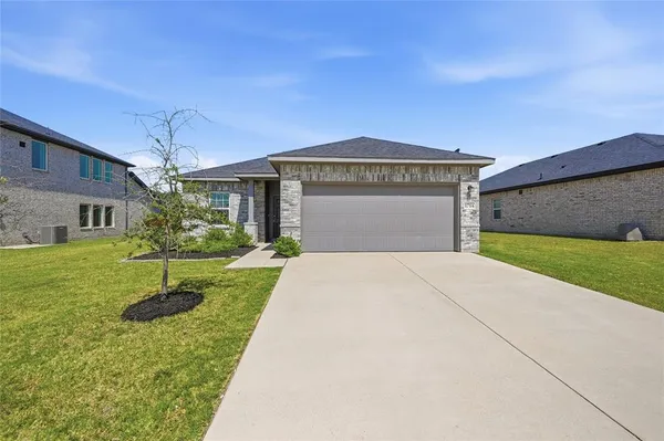 $2,100 | 1714 Citrus Drive, Sherman, TX 75092