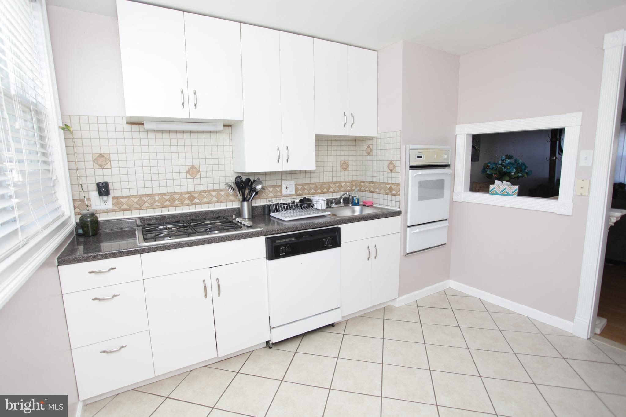12132 Barbary Road Philadelphia, PA 19154 - Photo 16 of 41